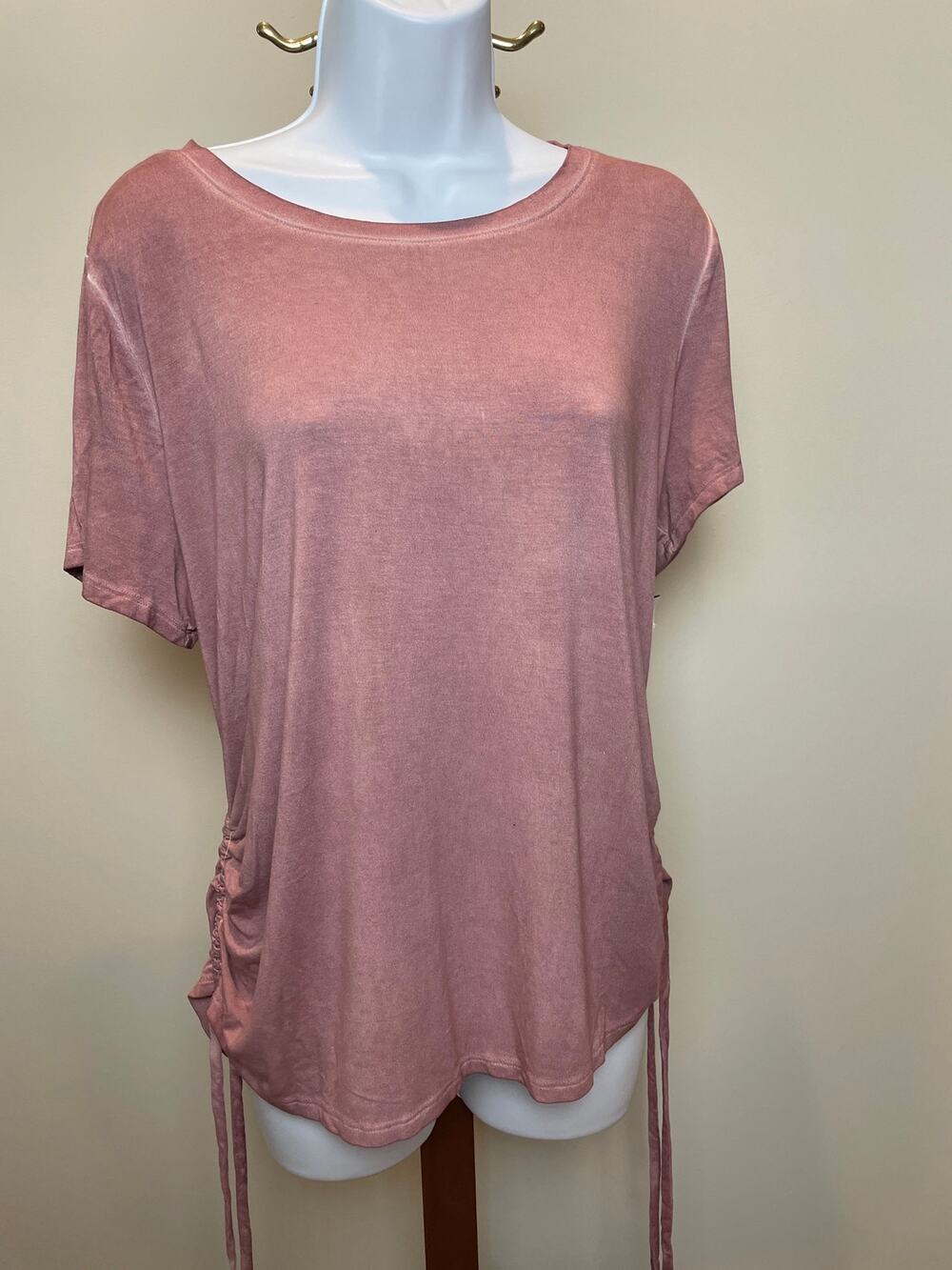 Torrid Size 1X (14–16) NWT Mauve Wash Side‑Tie Lovesick Tee